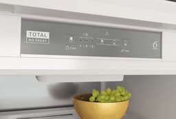 ХЛАДИЛНИК WHIRLPOOL WHC20 T352 - В опаковка от друг модел, стреч фолио thumbnail 7